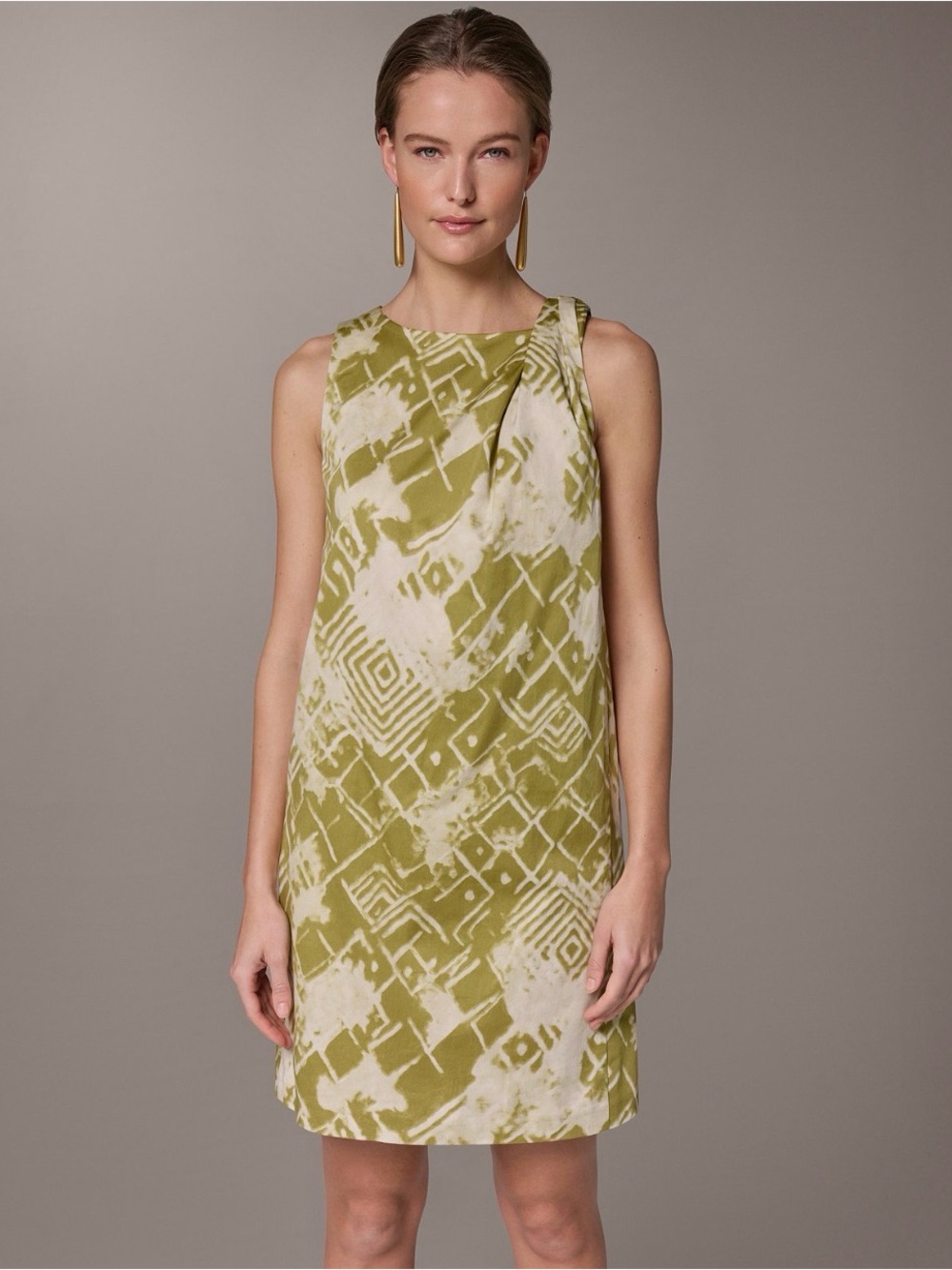 Donna Karan Women's Abstract Print Knee-Length Dress. Size 8. Kiwi Multi. $169